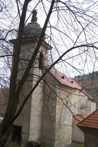 63.Kostel sv.Kiliána od lesa