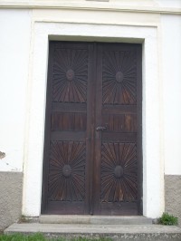 3.Zajímavé kostelní dveře