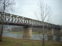 44.Železniční most přes řeku Labe