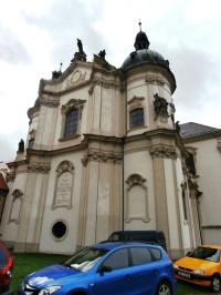 39.Zadní strana klášterního kostela