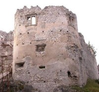 zřícenina hradu Uhrovec