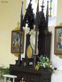 Kostel sv. Josefa - oltář