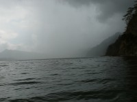 Jezero Batur vypadalo jako v hororu