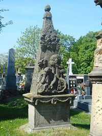 Lázně Bohdaneč - náhrobek Marie Magdaleny Kučerové