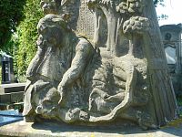 Lázně Bohdaneč - náhrobek Marie Magdaleny Kučerové