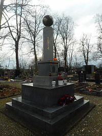 Třebechovice pod Orebem - pomník legionářů