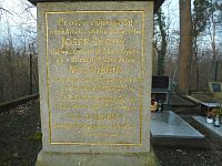 Třebechovice pod Orebem - pomník vojáků padlých ve válce 1866