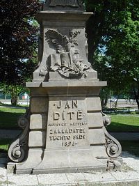 Přelouč - pomník Jana Dítěte