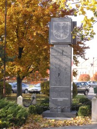 Chrast – Pomník obětem světových válek