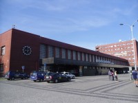Pardubice - budova vlakového nádraží