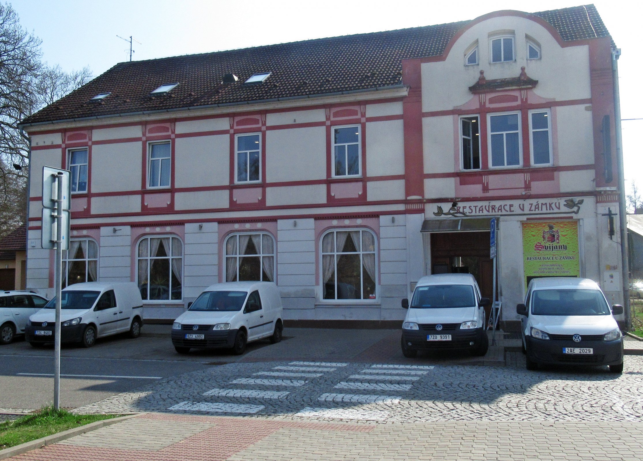 Restaurace U Zámku ve slovácké obci  Březolupy