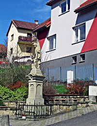 socha sv. Floriana pod kapličkou