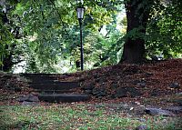 Městský park nad pramenem na Machadle