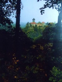 pohled na hrad ze silnice
