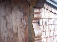 detail dřevěného obložení