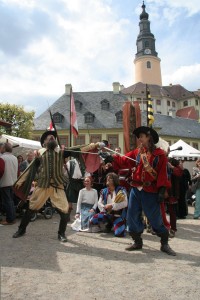 Každoročně se na svatodušní svátky (Pfingsten) konají středověké slavnosti.