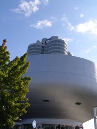 vstupní rotunda - exhibice architektury