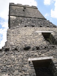 Bílá věž (horní hrad)