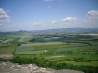 výhled z hradu do krajiny