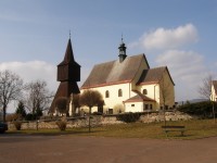Rtyně v Podkrkonoší - kostel a zvonice
