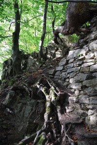 Zbytky hradu Kuglvajt, detail na zeď