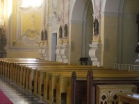 Interiér kostela 