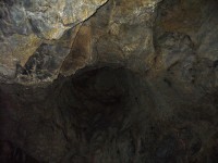 V jeskyních
