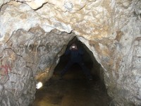 V jeskyních