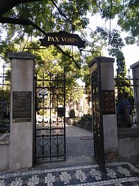 Vyšehradský hřbitov,Slavín