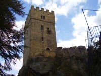 Věž hradu Helfenburk