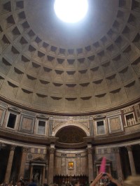 Pantheon uvnitř
