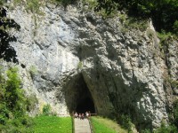 Vstup do jeskyně Kateřinka