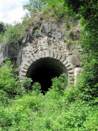 a poslední tunel