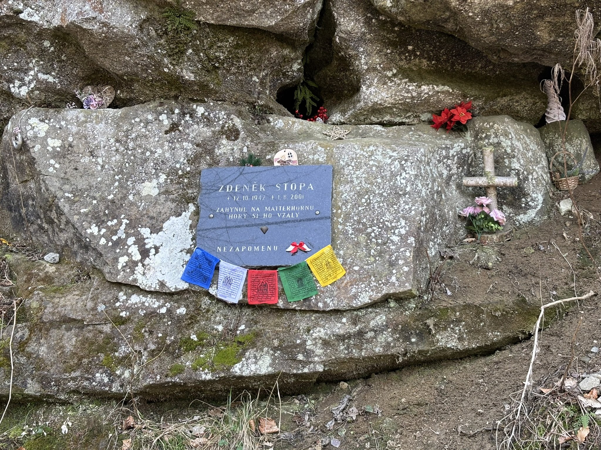 Památníky na Ondrášově skále