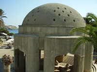 Menší rotunda u pláže