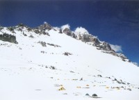 Nido de Condores 5560 m: Aconcagua, tak blízko a tak daleko.