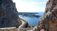 Pohled z pěšiny na ostrov Cretaccio