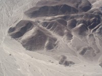 Přelet nad náhorní planinou Nazca