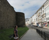 Lugo, hradby
