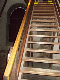 drevené schodište
