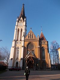 Český Těšín - farný kostol Božského srdca Pána
