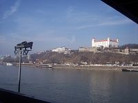pohľad na Bratislavský hrad a NR SR