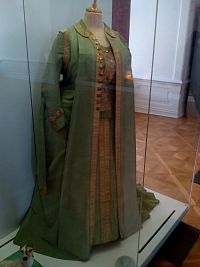 šaty Kataríny II - ušité podľa cárskej osobnej stráže Preobraženského pluku