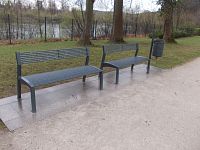 lavičky v parku