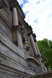 stĺpy fontány - výstavba 1858-1860