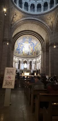 v bazilike Sacré Coeur