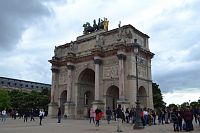 pohľad na Malý víťazný oblúk - Arc de Triomphe du Carrousel