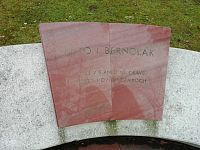pomníček, spomienka na A. Bernoláka