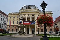 Bratislava - historická budova Slovenského národného divadla