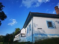 bielo - modrý dom z roku 1858